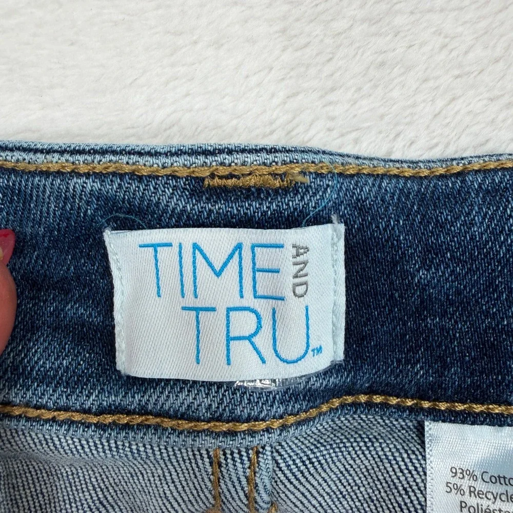 Time and Tru 16 Straight Leg Jeans Stretch Medium Wash Blue Flattering Classic